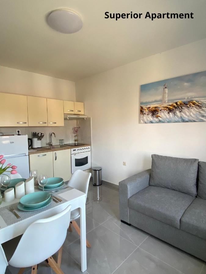 Apartments Zivko Малинська Екстер'єр фото