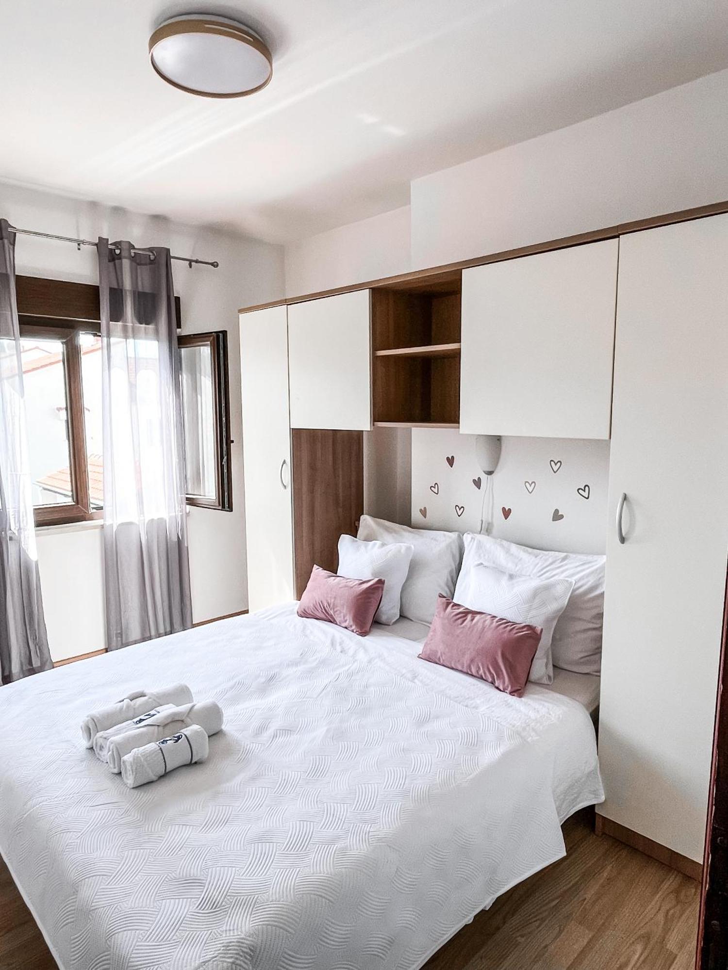Apartments Zivko Малинська Екстер'єр фото