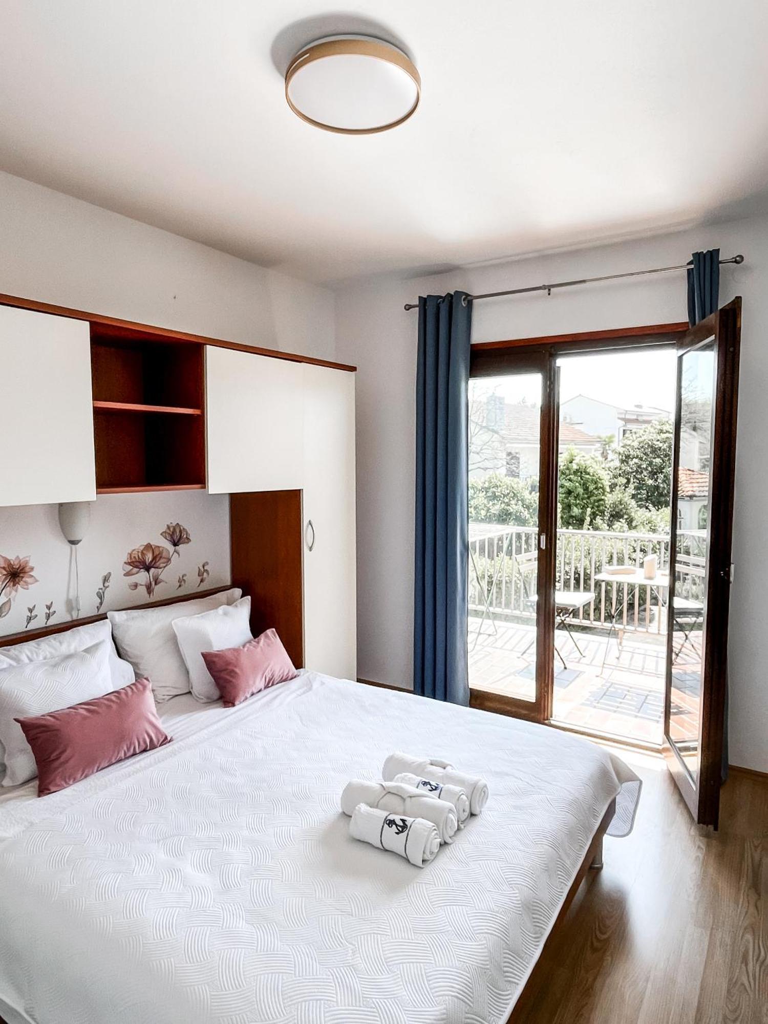 Apartments Zivko Малинська Екстер'єр фото