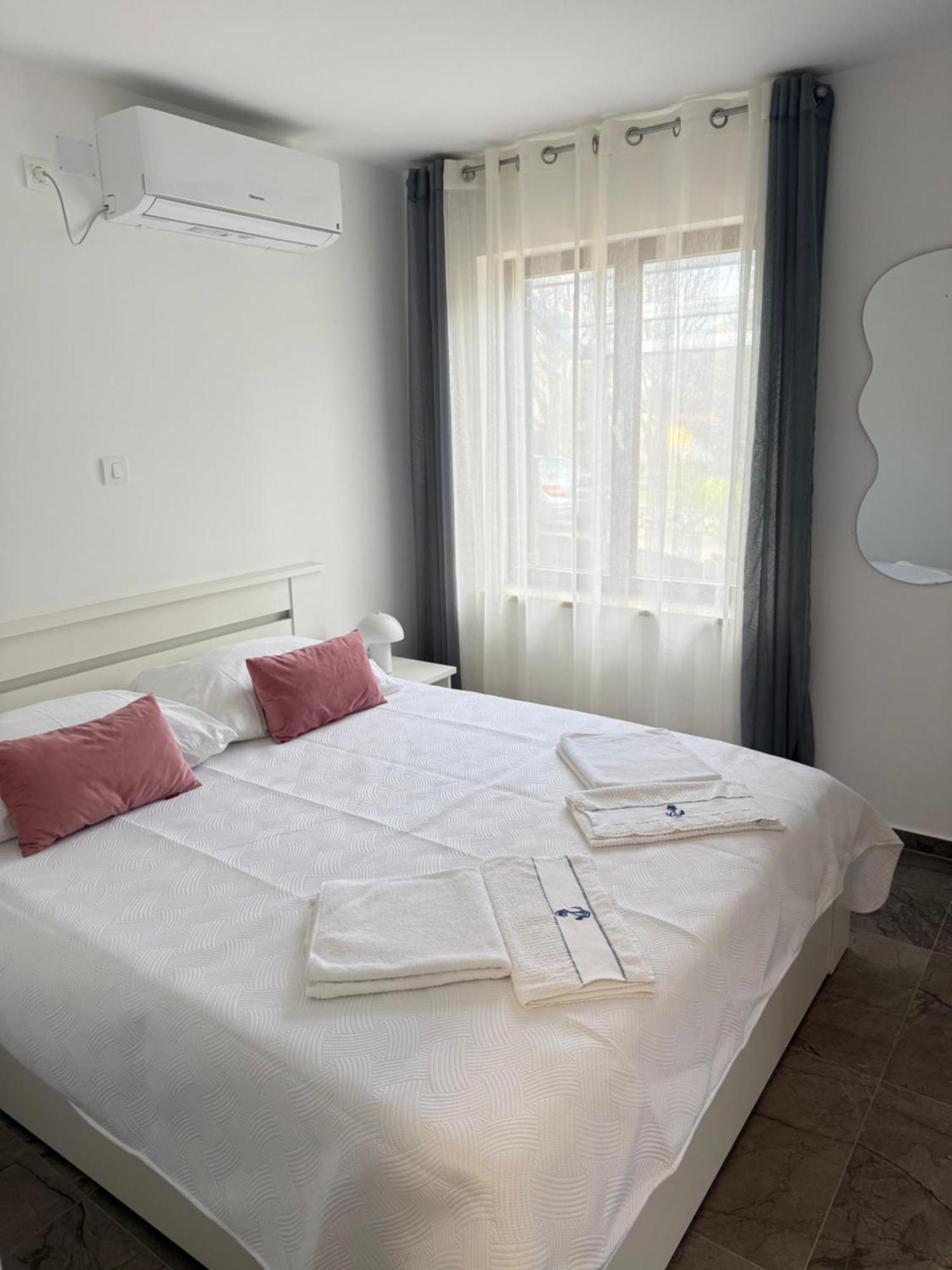 Apartments Zivko Малинська Екстер'єр фото